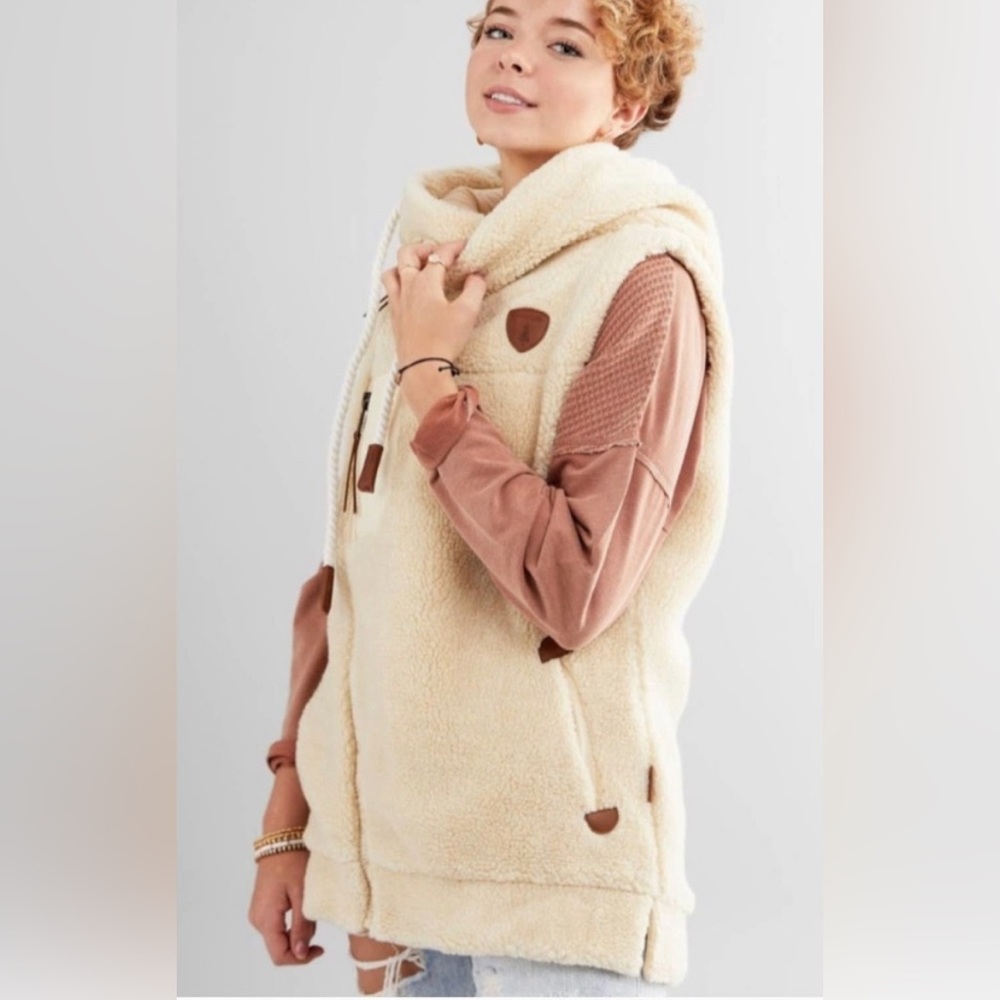 Wanakome Sherpa Hooded Vest Size XL